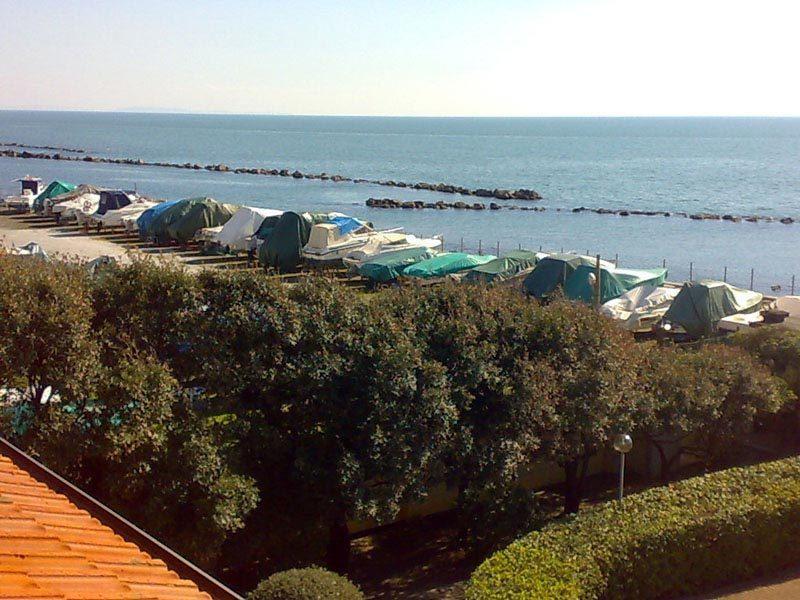 Ostello Apuano Marina Di Carrara Εξωτερικό φωτογραφία